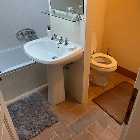 2 King Bed, 2 Full Bathroom In Umbria - Tuscany شقة